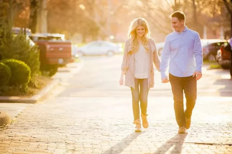 آموزش ژست عکاسی عاشقانه