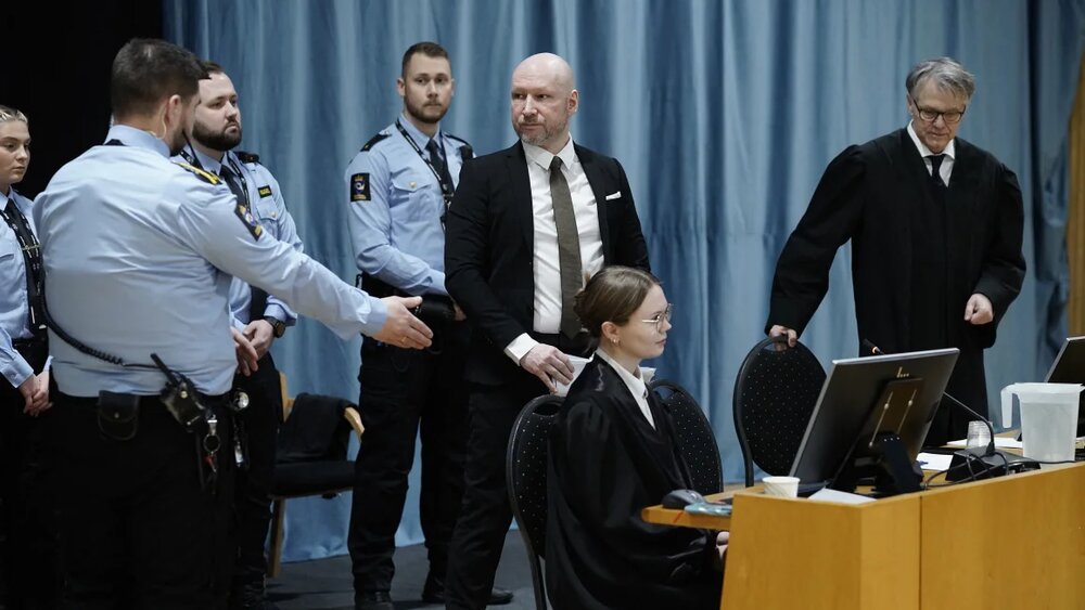 شکایت دوباره تروریست نروژی از دولت اسلو