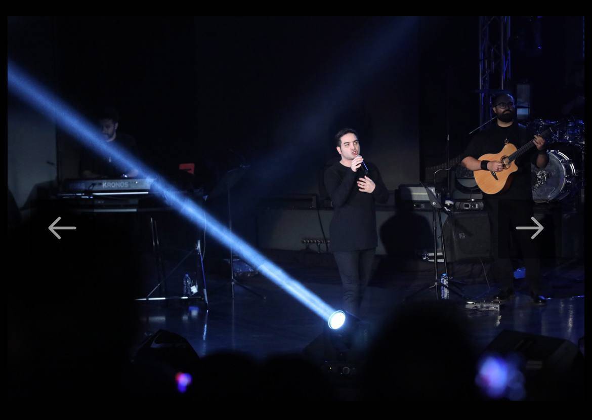 عذرخواهی‌های مداوم محسن یگانه در اجرای شب چهارم جشنواره موسیقی فجر