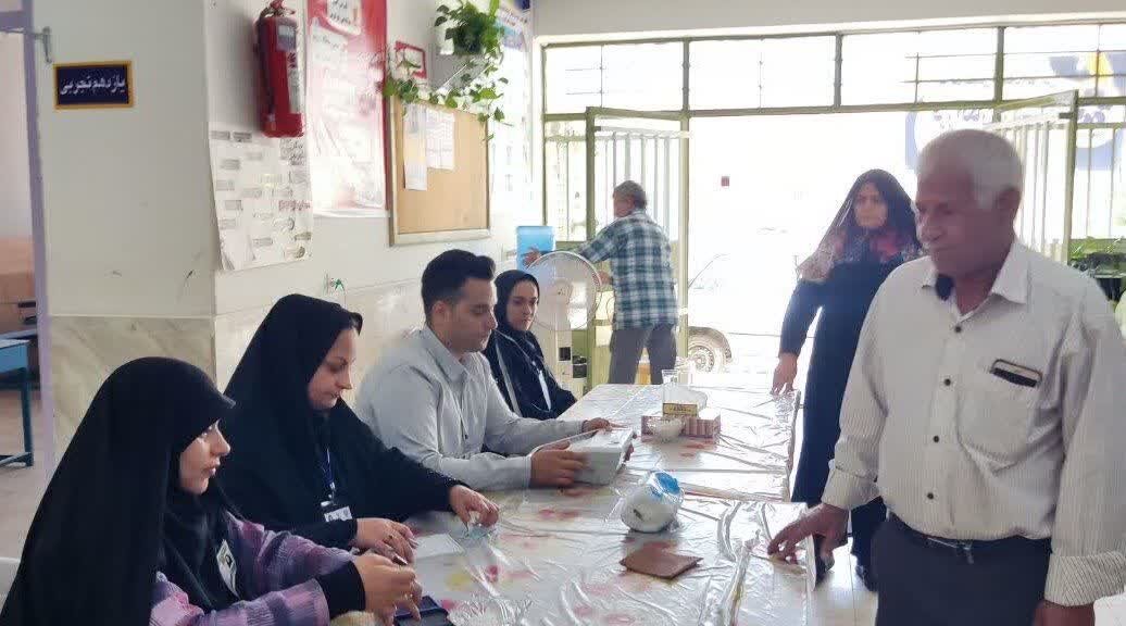شور سیاسی برای خلق حماسه‌ ملی در اردستان