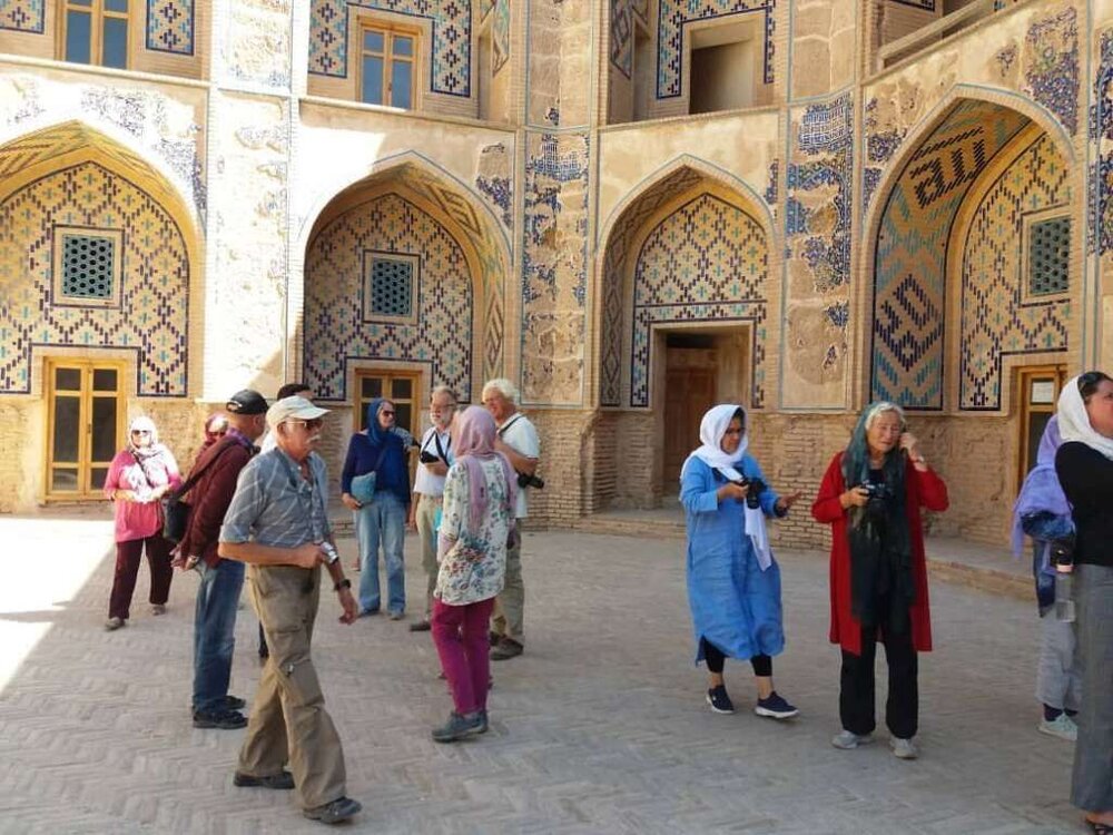 ظرفیت‌های گردشگری مذهبی استان مرکزی مغفول مانده است