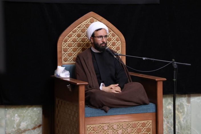 دعایی که امام زامان (AS) توصیه می کند در ماه رمضان عصر بخواند