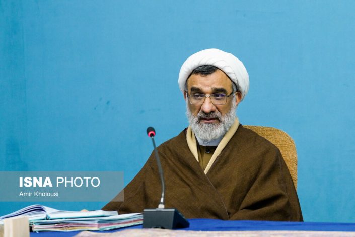 ضرورت تاسیس یک مرکز ملی ترجمه/خودکفایی در تولید کاغذ مورد توجه جدی قرار گیرد